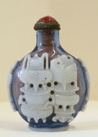 Snuff bottle