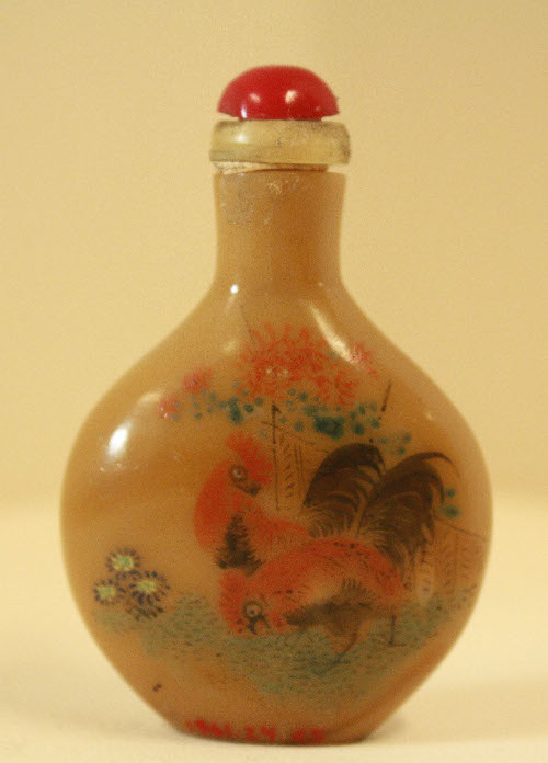 Snuff bottle