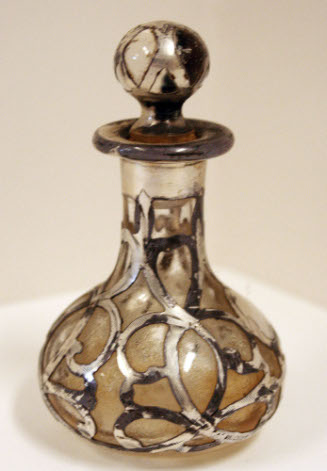 Perfume bottle