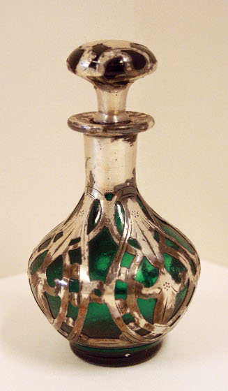 Perfume bottle
