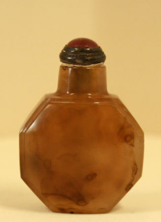 Snuff bottle