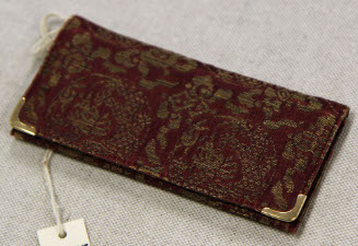 Case, for comb and mirror