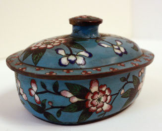 Dish with lid