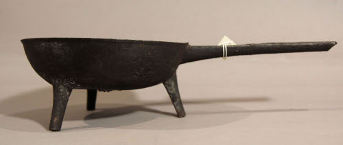 Fireplace cooking pan