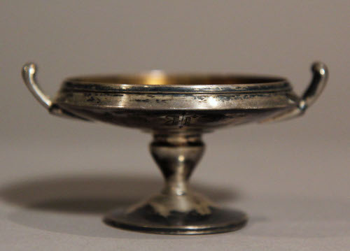 Salt dishes