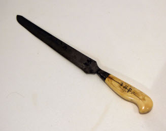 Knife