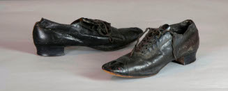 Women's shoes