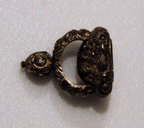 Fob seal