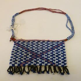 Beaded Ornament, umaphapeni