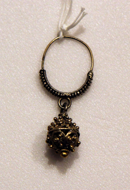 Earring