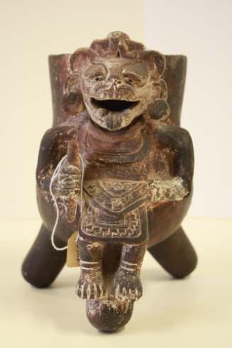 Funerary tripold urn