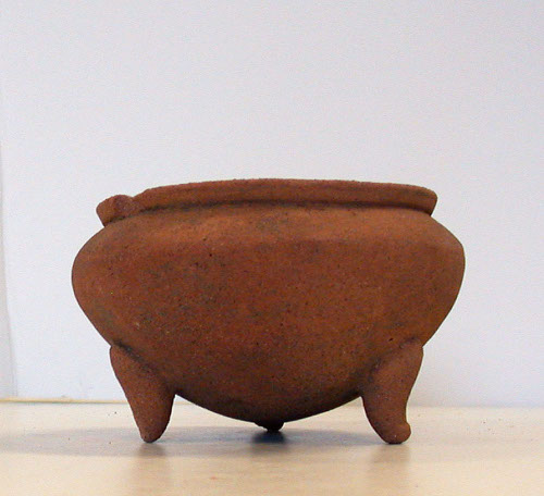 Tripod jar
