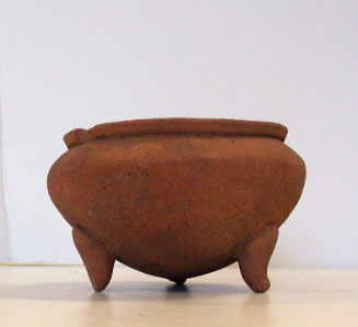 Tripod jar