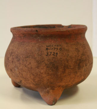 Tripod vase