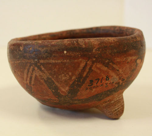 Tripod bowl