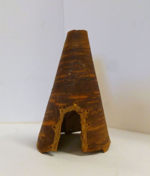 Model teepee