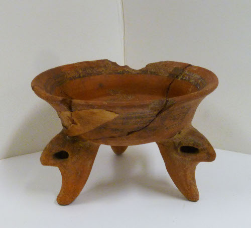 Tripod dish