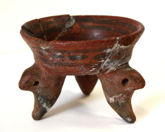 Tripod vessel