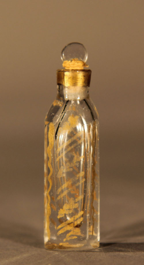 Perfume bottle