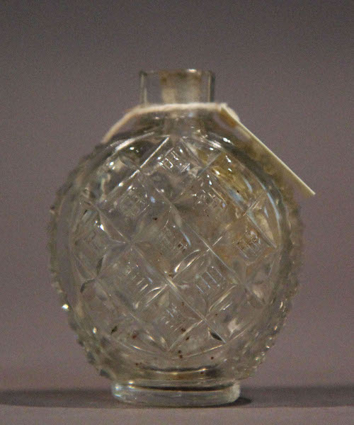 Perfume bottle