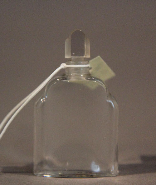 Perfume bottle