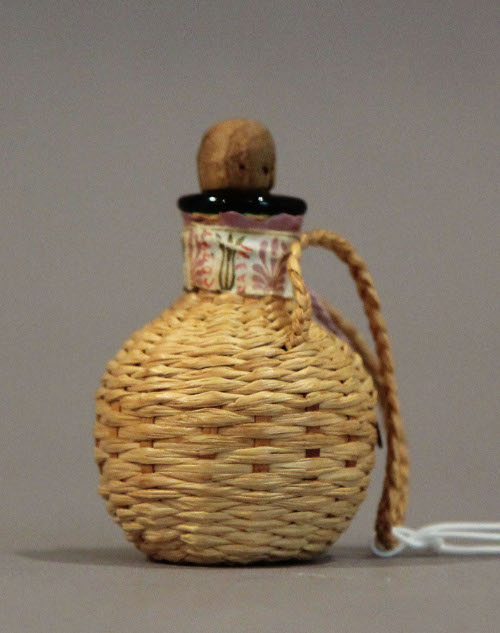 Perfume bottle
