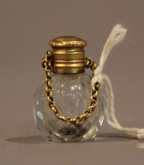 Perfume bottle