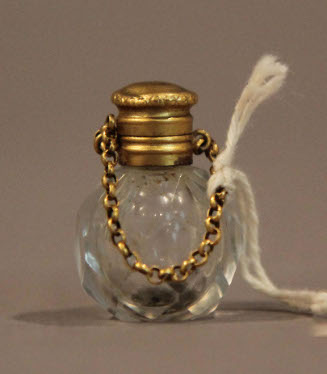 Perfume bottle