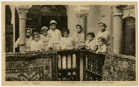 Ecole Indigene - Groupede jeunes mauresques