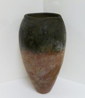 Black top redware jar