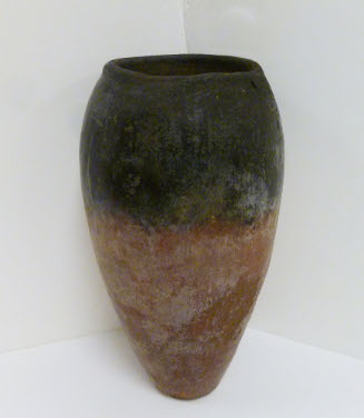 Black top redware jar