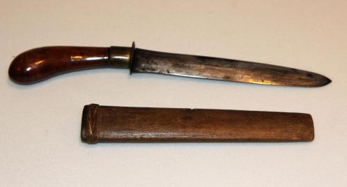 Dagger with sheath