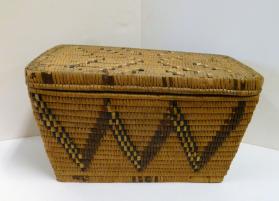 Basket with lid