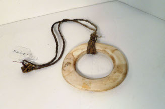 Round shell ring money