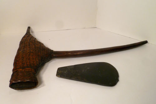 Presentation axe