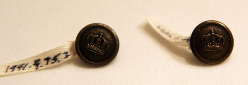 Uniform buttons