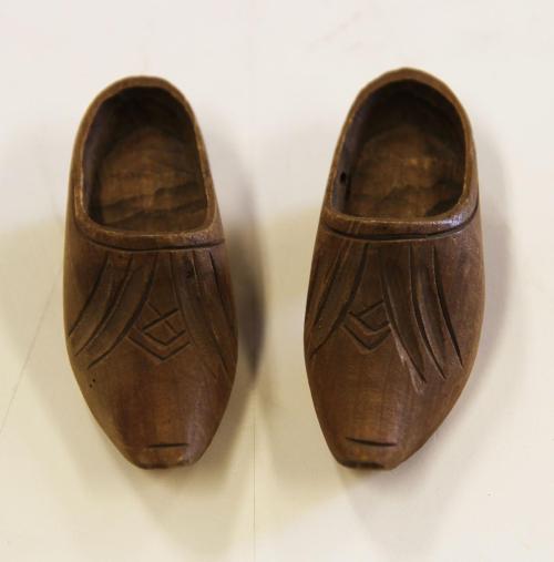 Doll's wooden shoes
