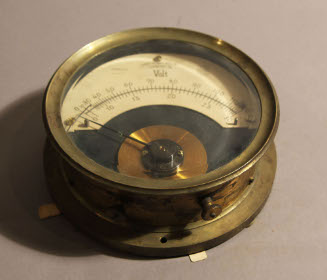 Volt meter