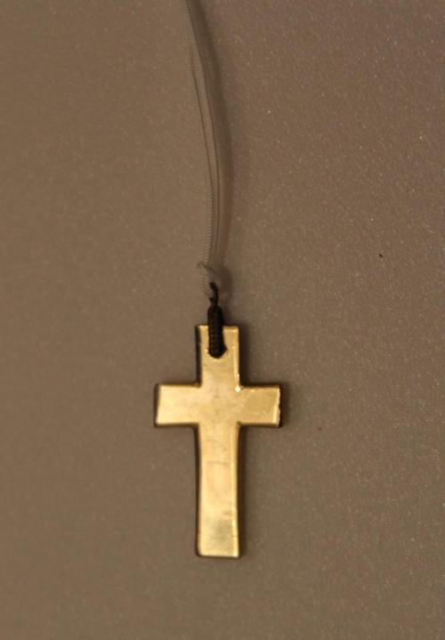 Cross pendant