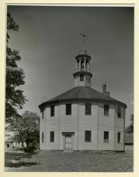 Chittenden Co., Richmond Round Church, Town Hall Exterior