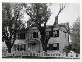 Bennington Co.(the 'Center') Old Bennington  Gen. David Robinson House