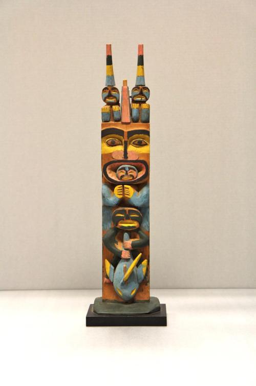 Totem pole model