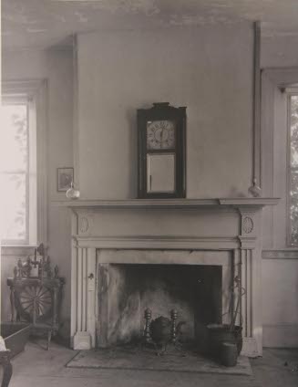 Benn. CO., Manchester Barnunville Tavern Parlor Mantel