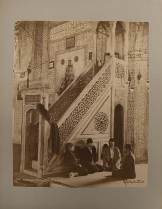 Interieur de Mosque Roustem-Pacha